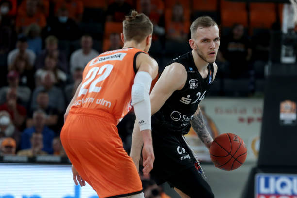 球队在外线 球队在外线