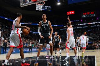 一颗冉冉升 一颗冉冉升